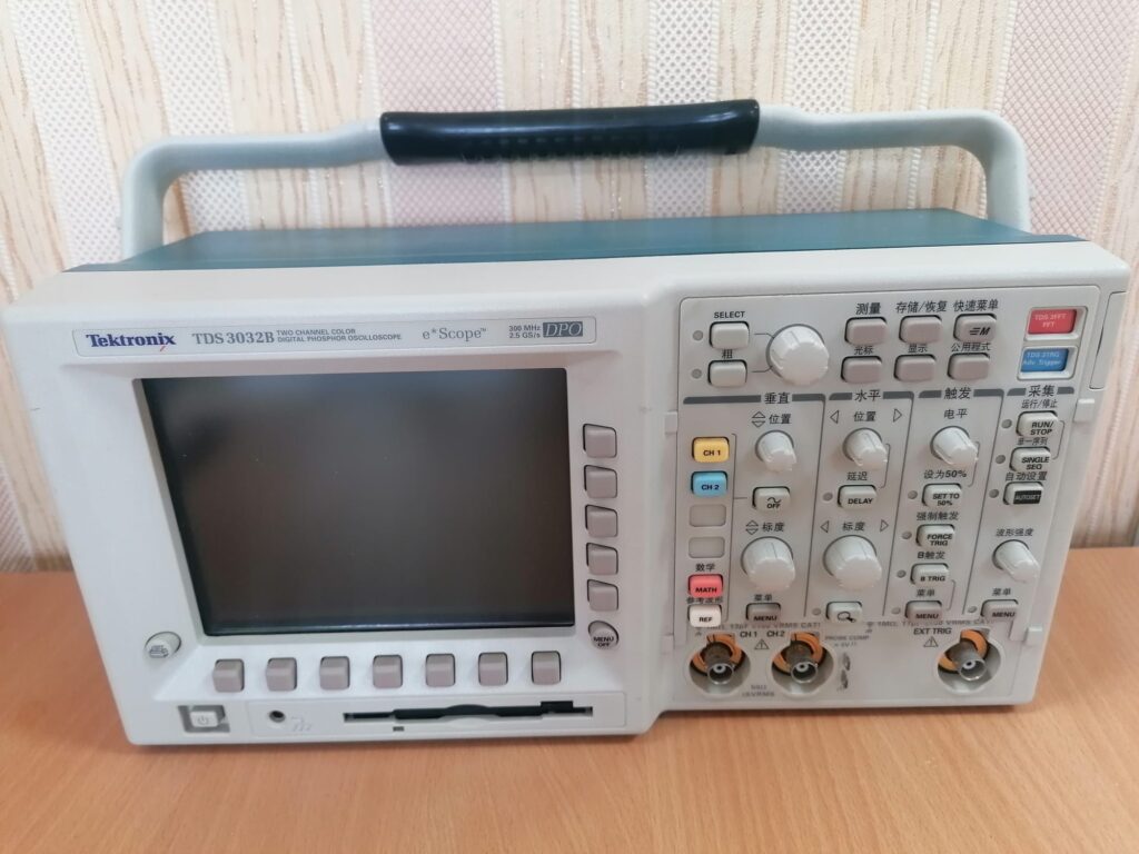 Осциллограф Tektronix TDS 3023B
